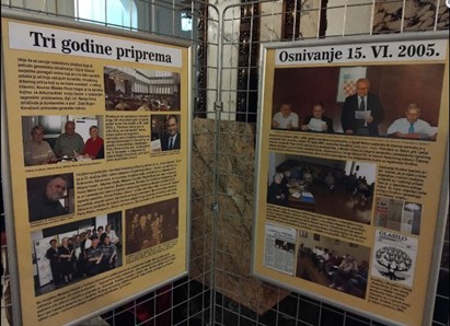 Prve dvije od ukupno 16 tabli 